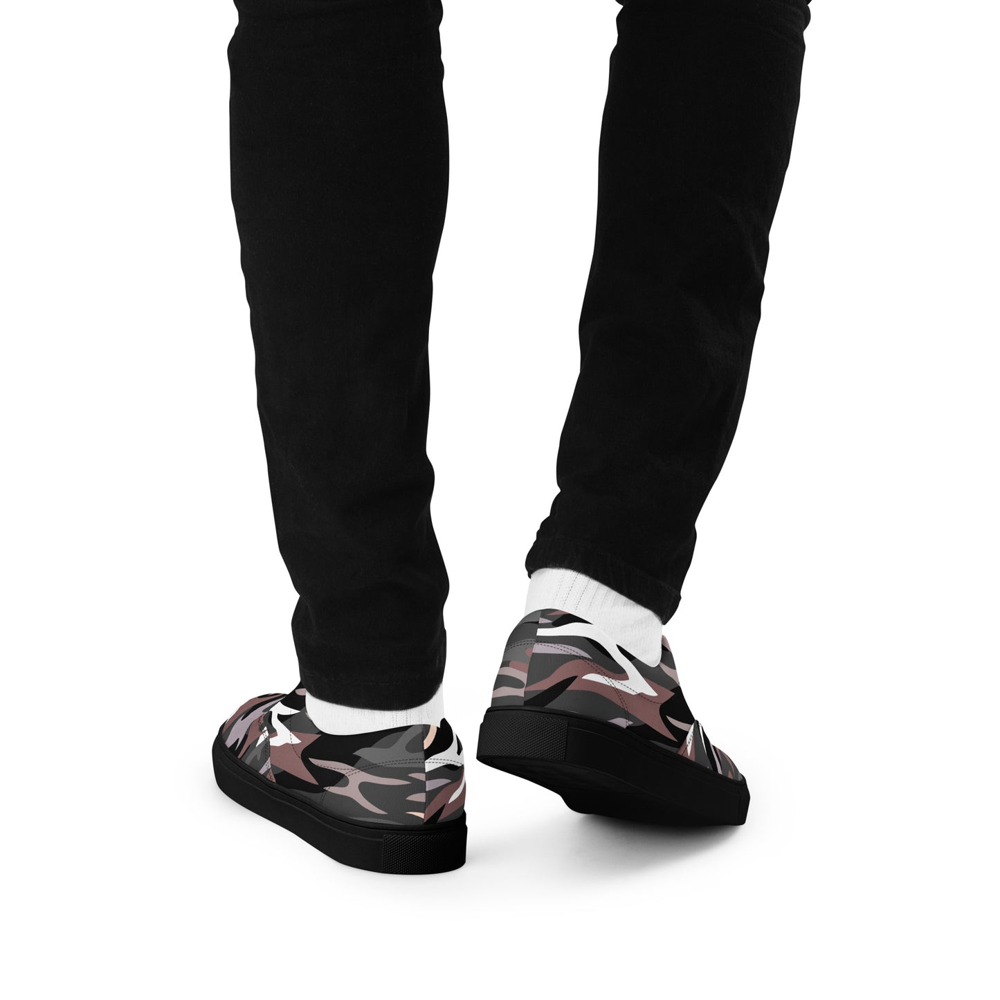 Men’s lace-up canvas shoes