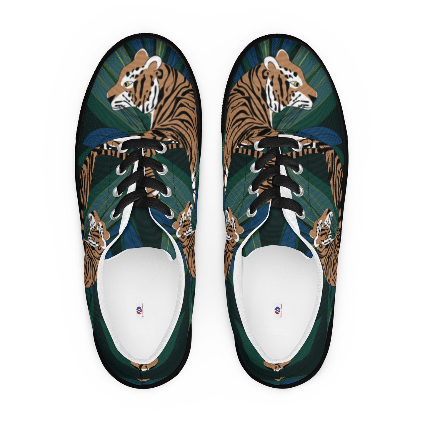 Women’s lace-up canvas shoes