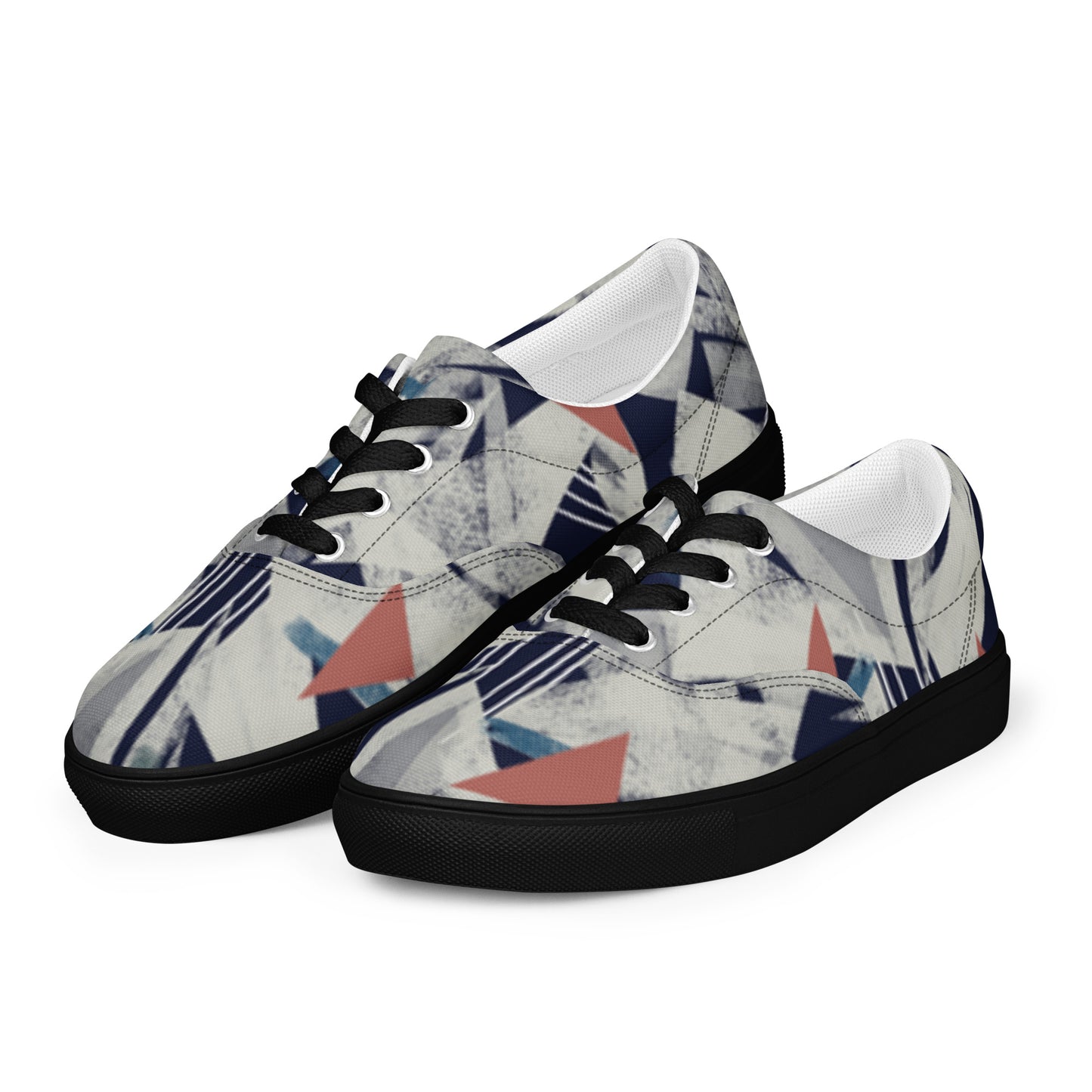 Women’s lace-up canvas shoes