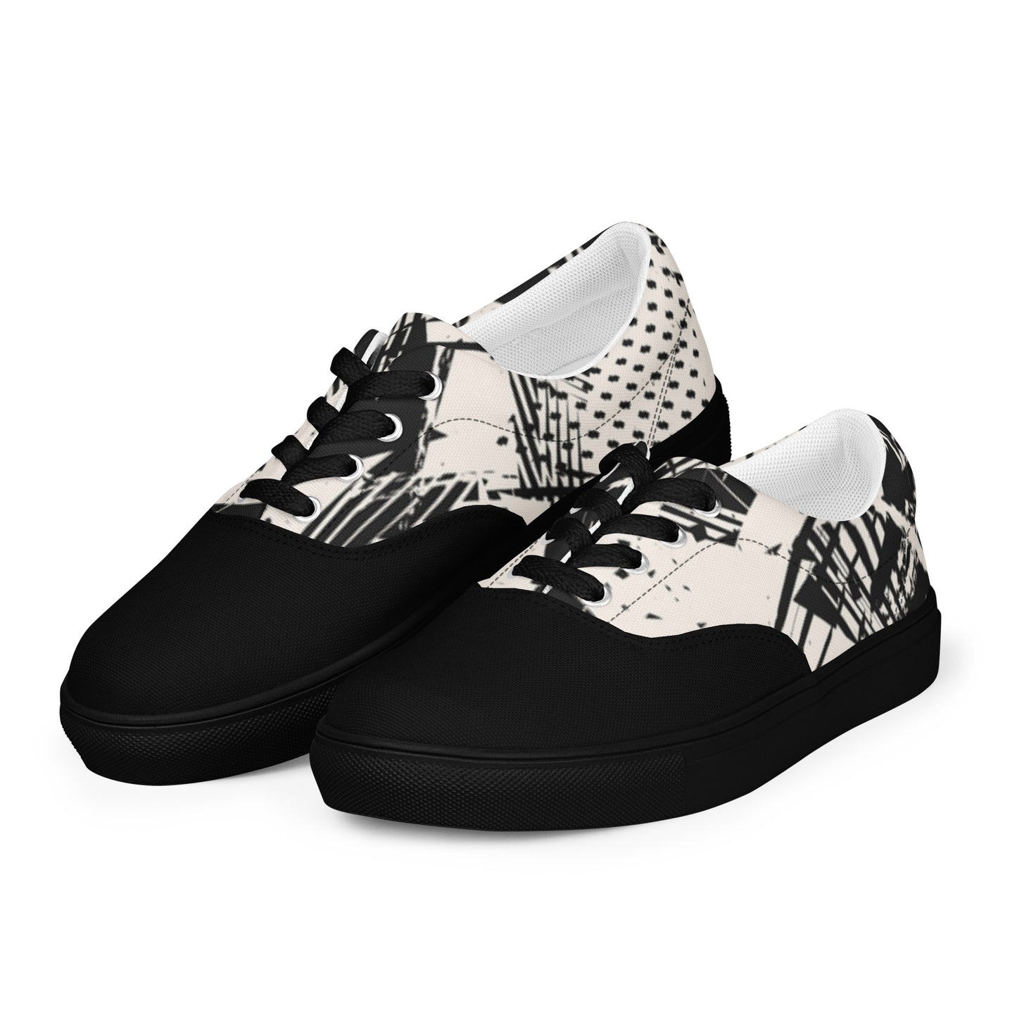 Women’s lace-up canvas shoes