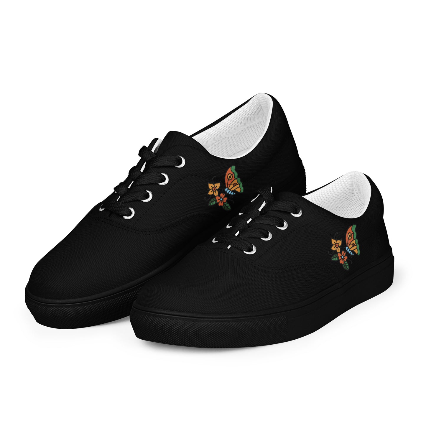 Women’s lace-up canvas shoes