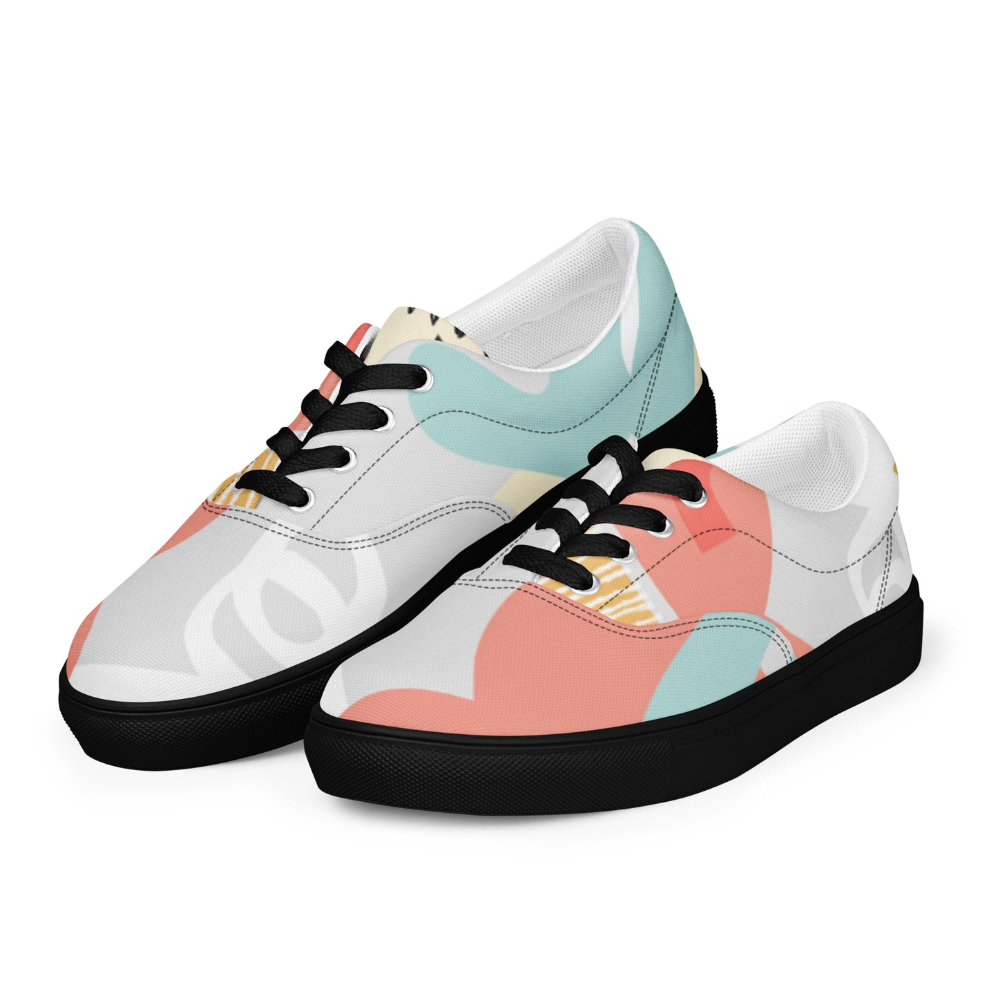 Women’s lace-up canvas shoes
