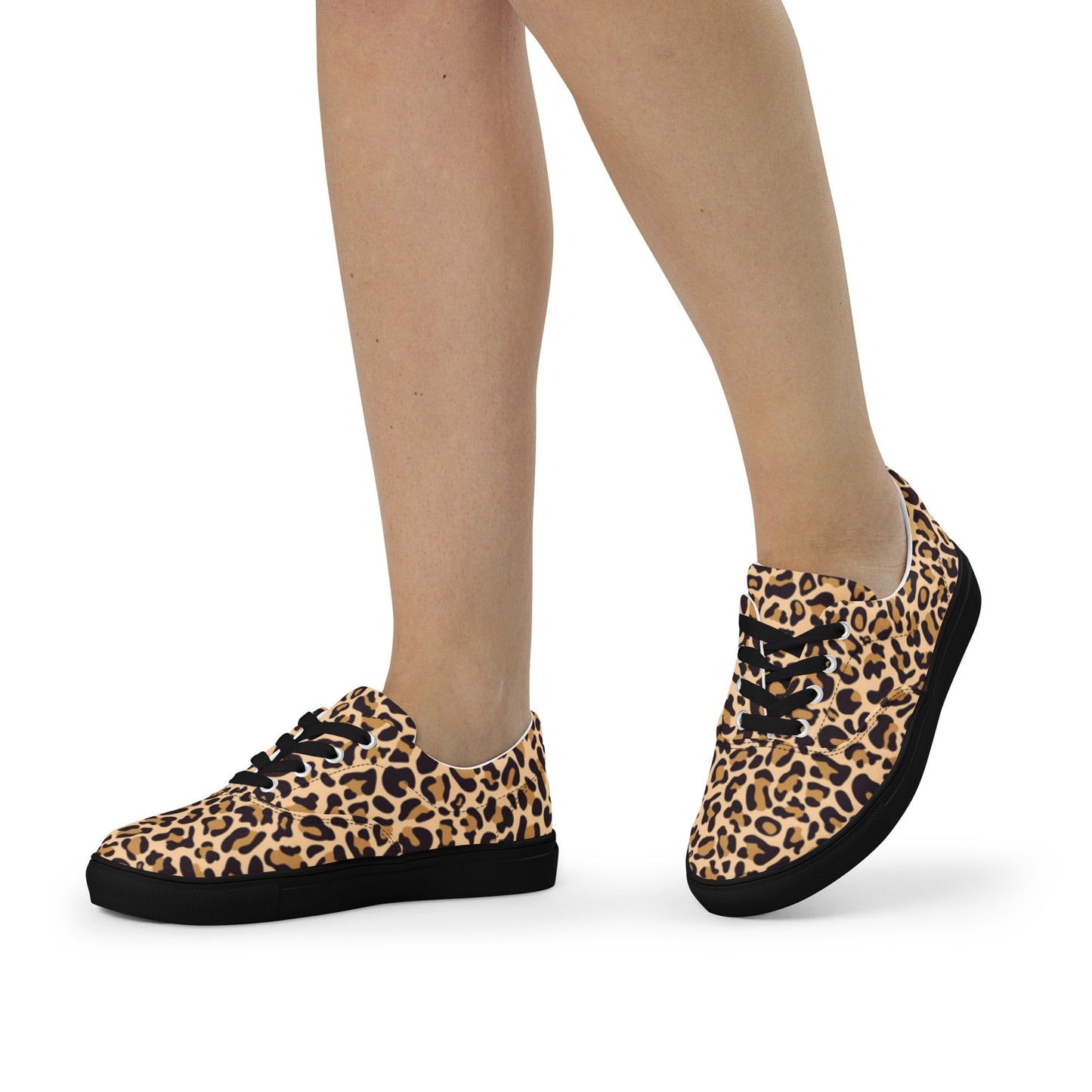 Women’s lace-up canvas shoes