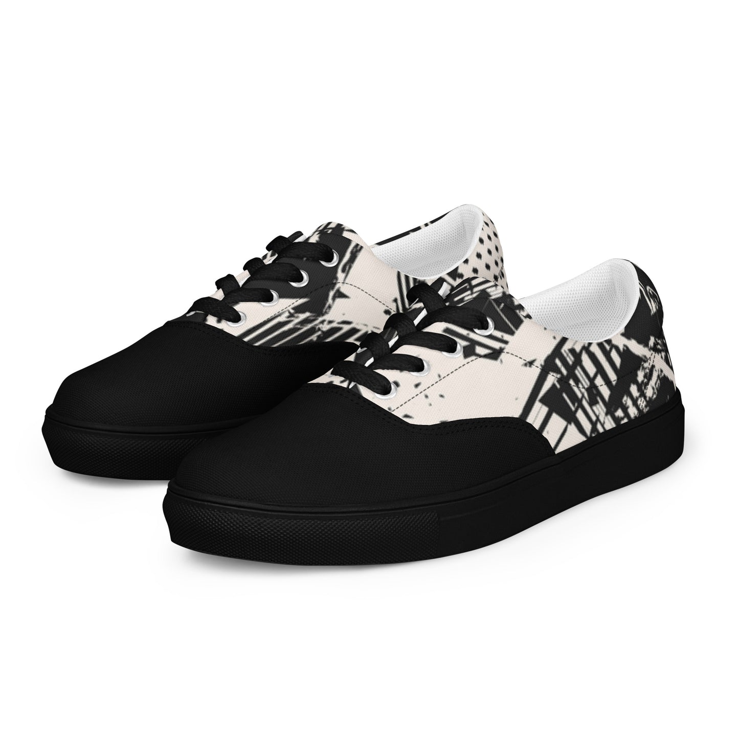 Women’s lace-up canvas shoes