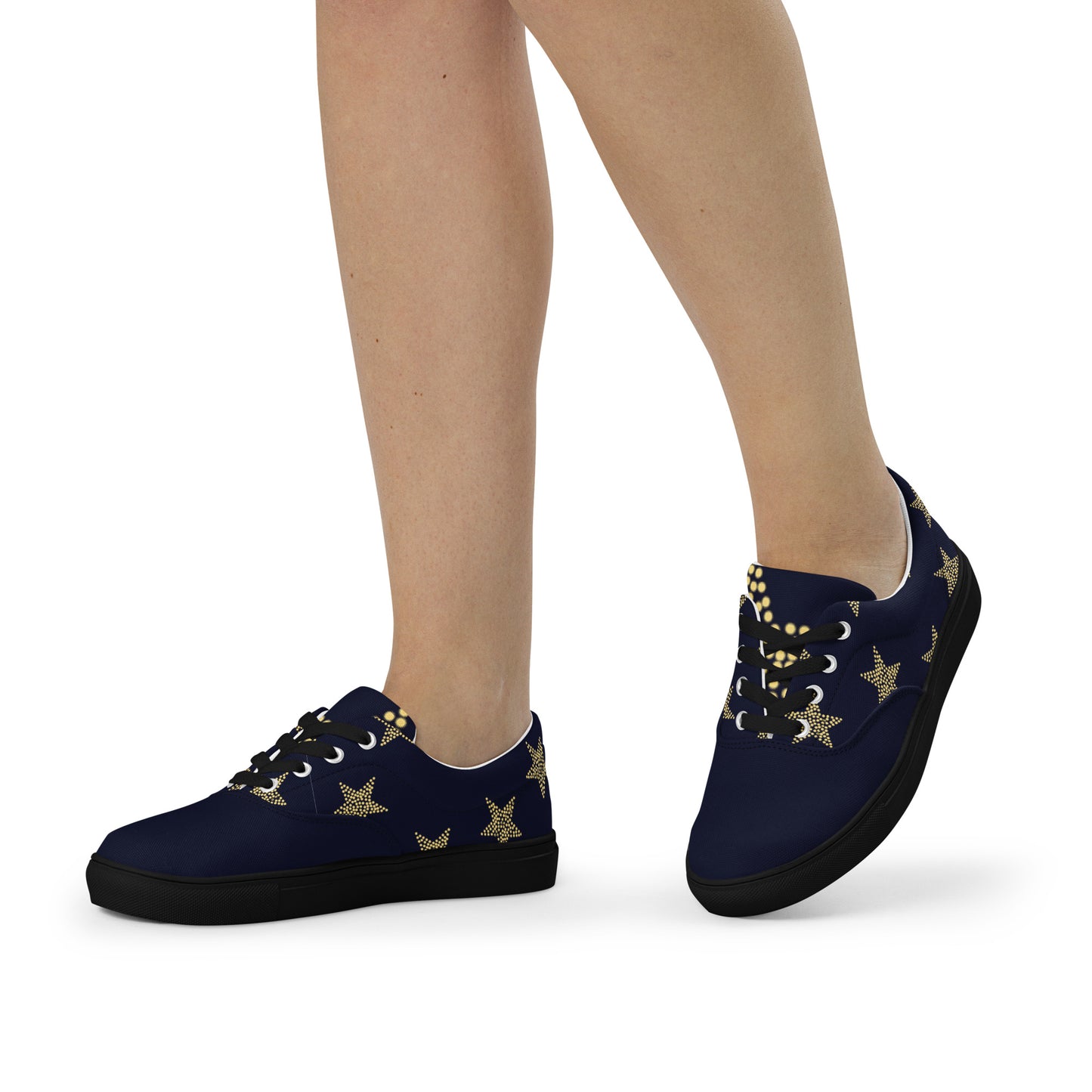 Women’s lace-up canvas shoes