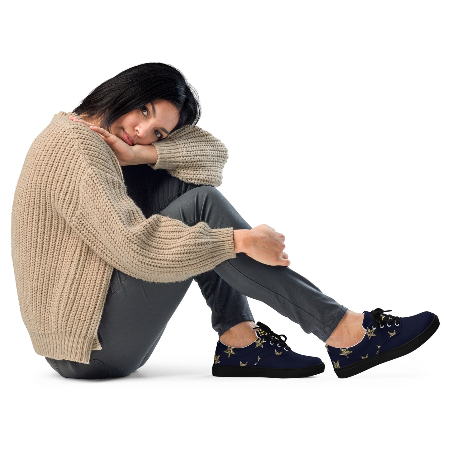 Women’s lace-up canvas shoes