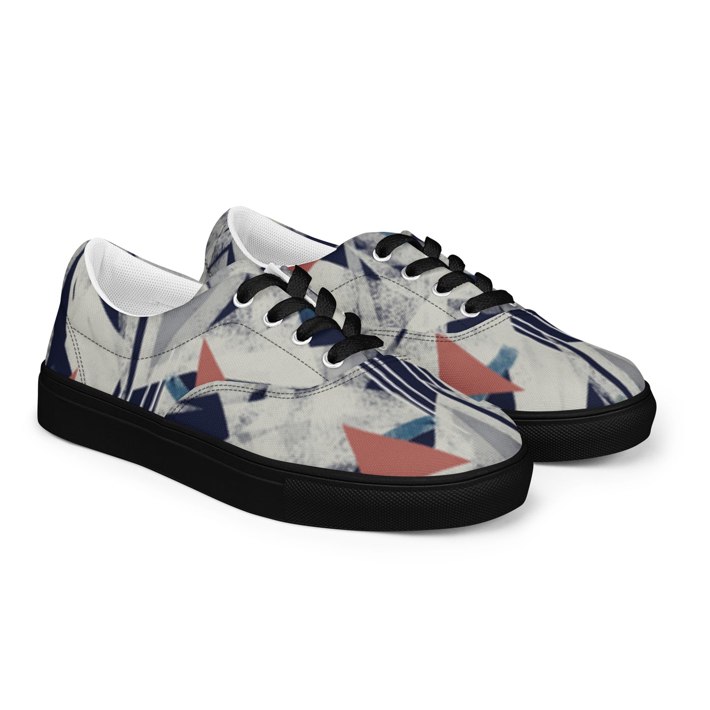 Women’s lace-up canvas shoes