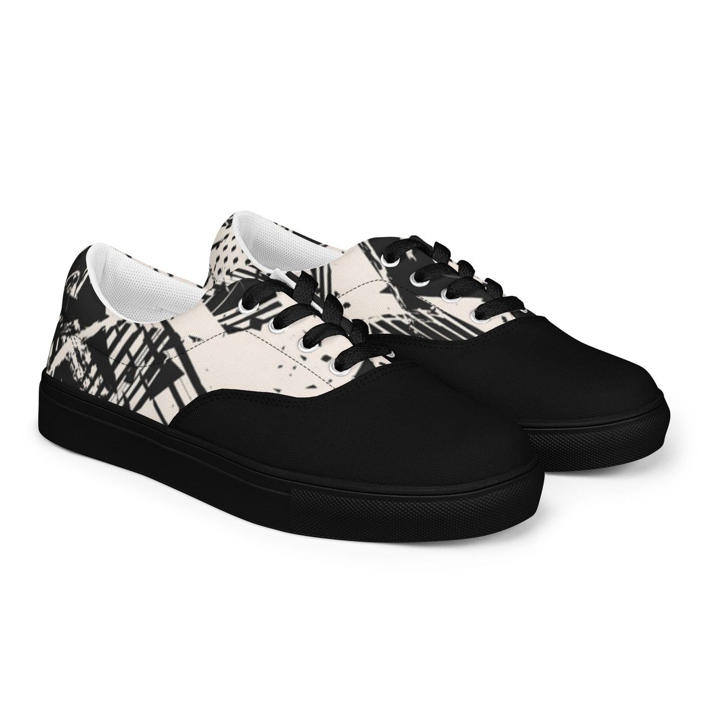 Women’s lace-up canvas shoes
