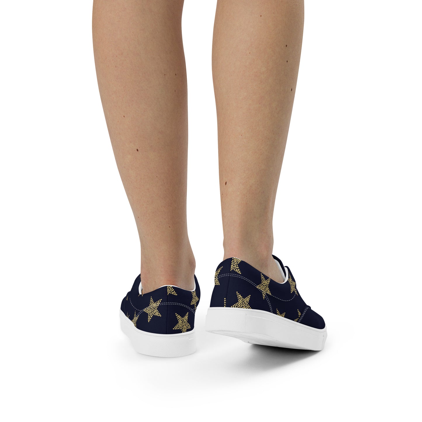 Women’s lace-up canvas shoes