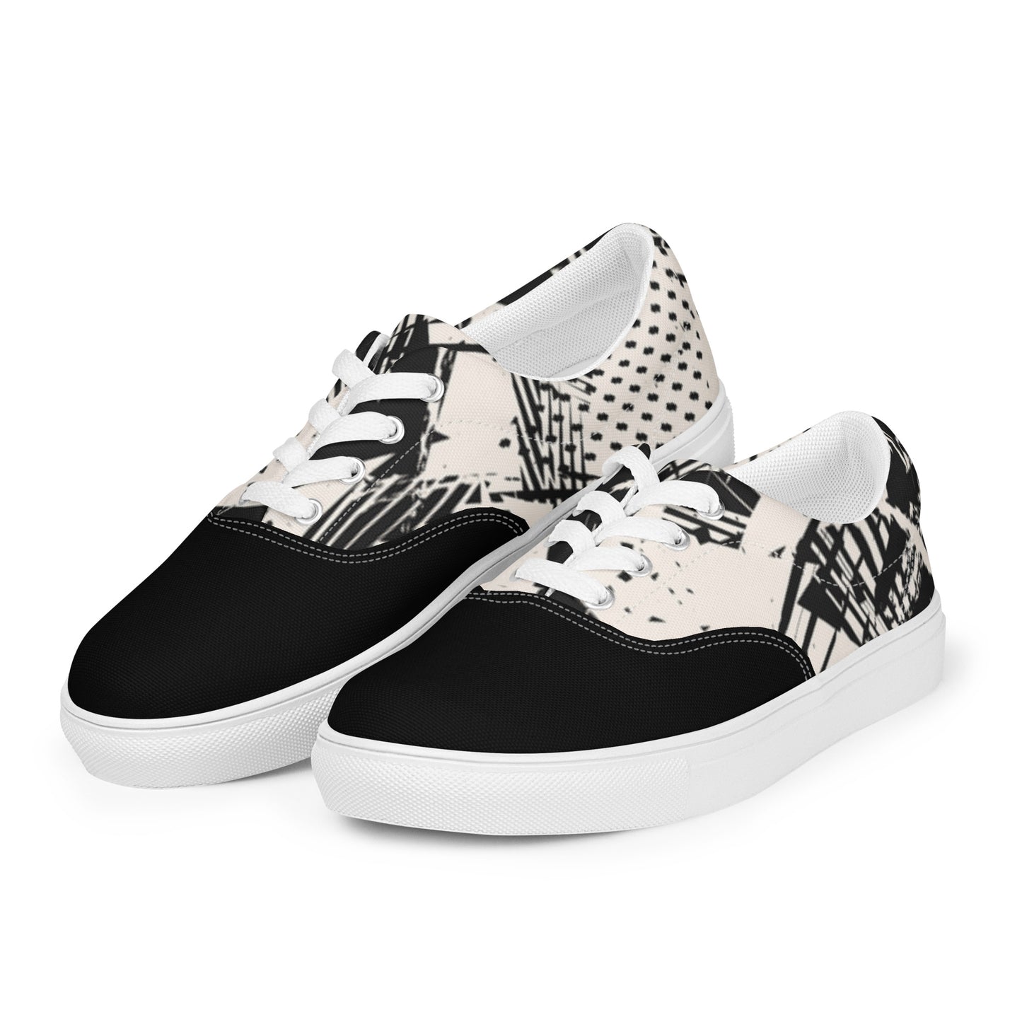 Women’s lace-up canvas shoes