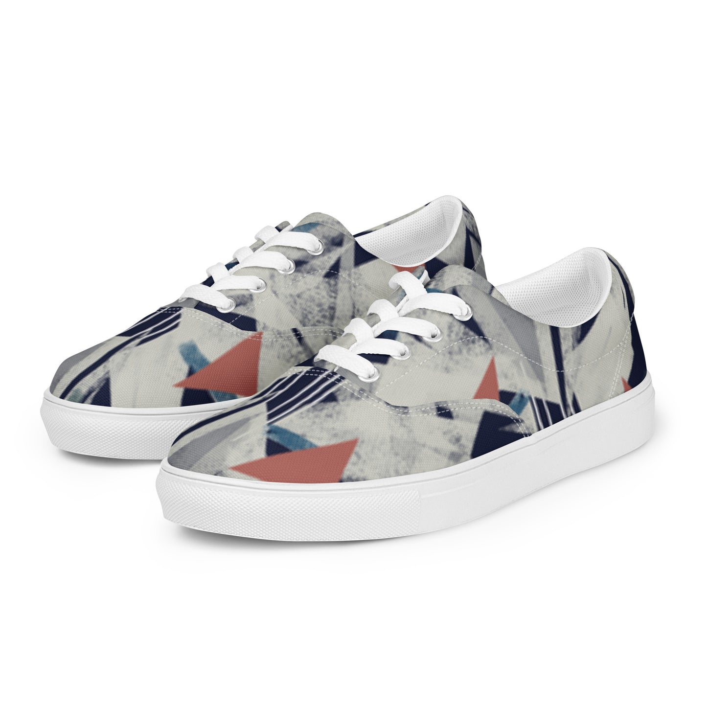 Women’s lace-up canvas shoes