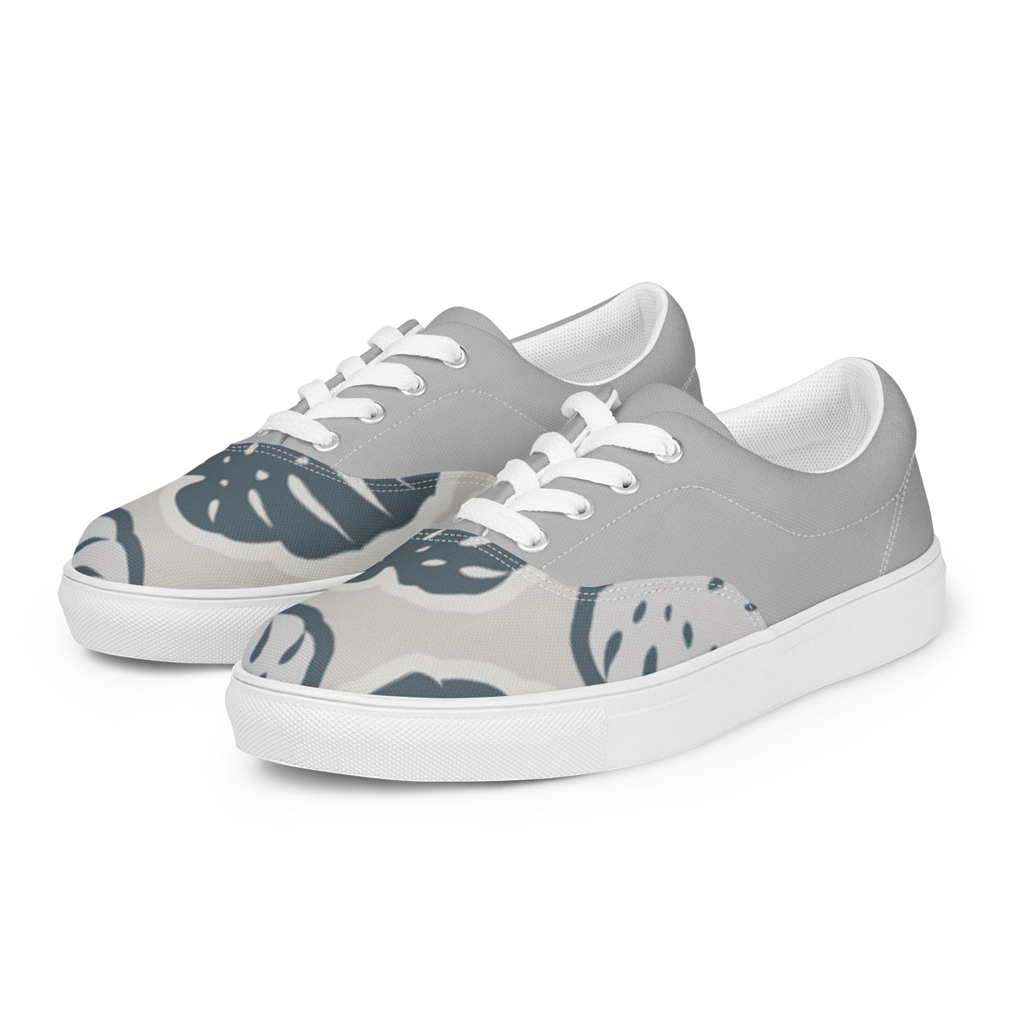 Women’s lace-up canvas shoes