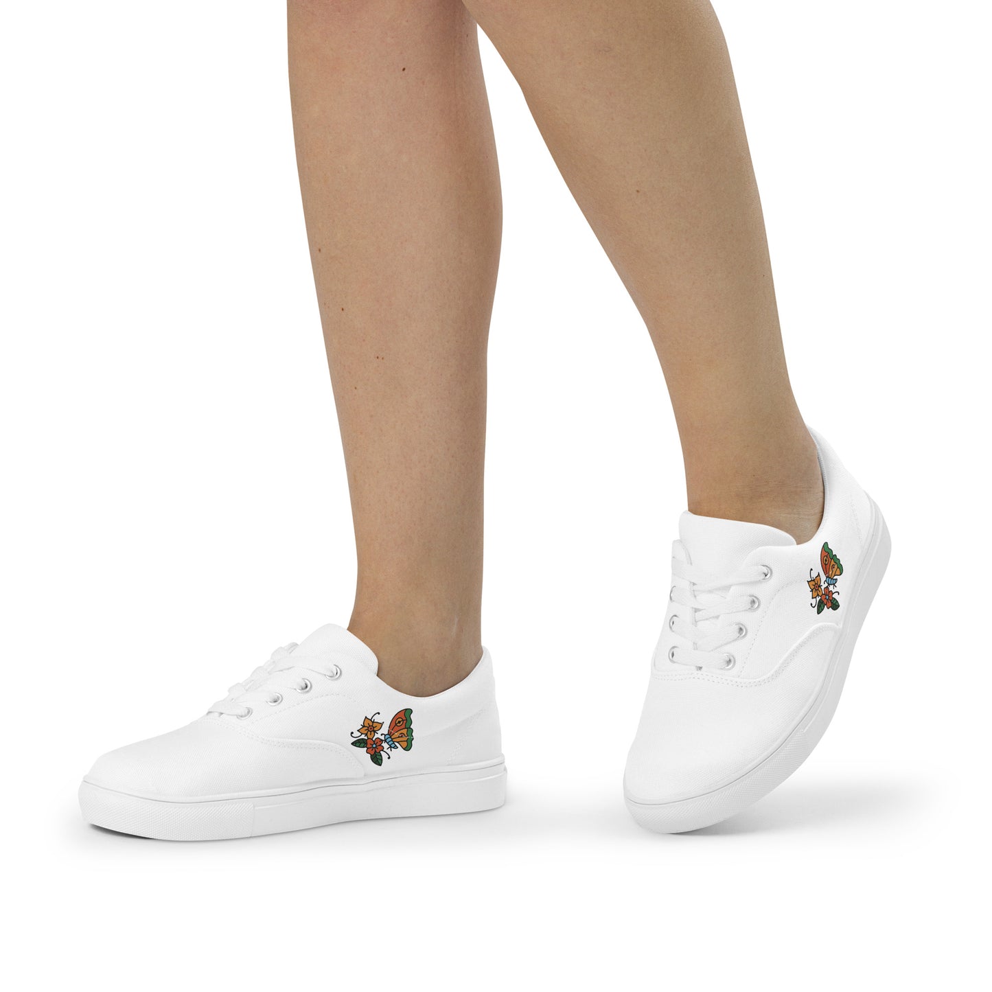 Women’s lace-up canvas shoes