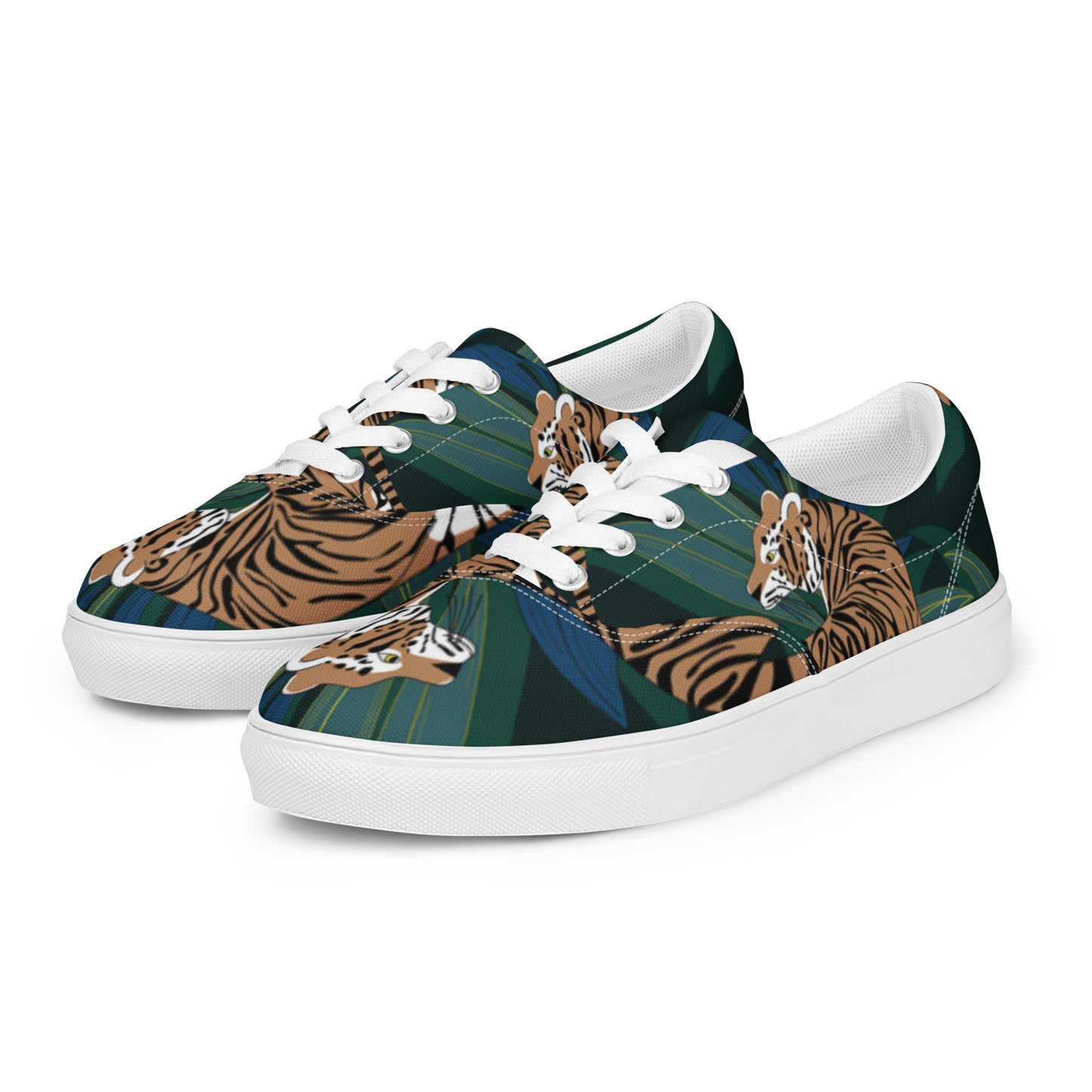 Women’s lace-up canvas shoes