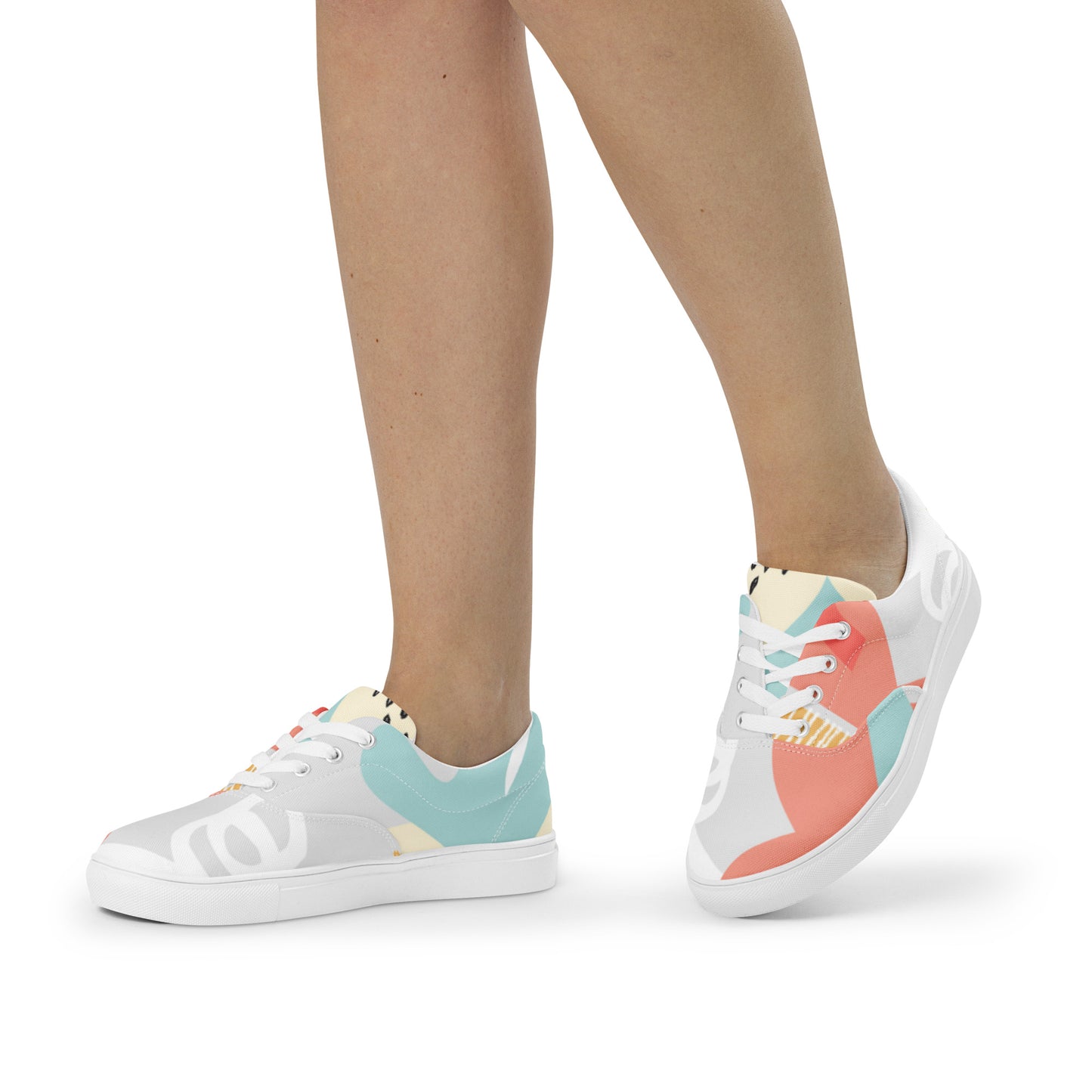 Women’s lace-up canvas shoes