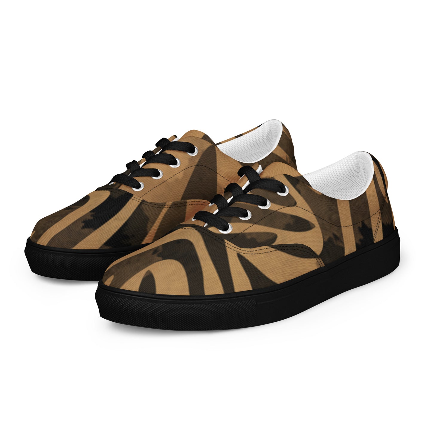 Men’s lace-up canvas shoes