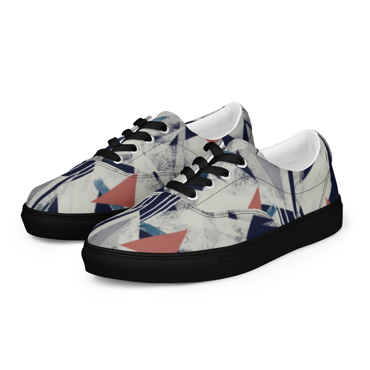 Women’s lace-up canvas shoes