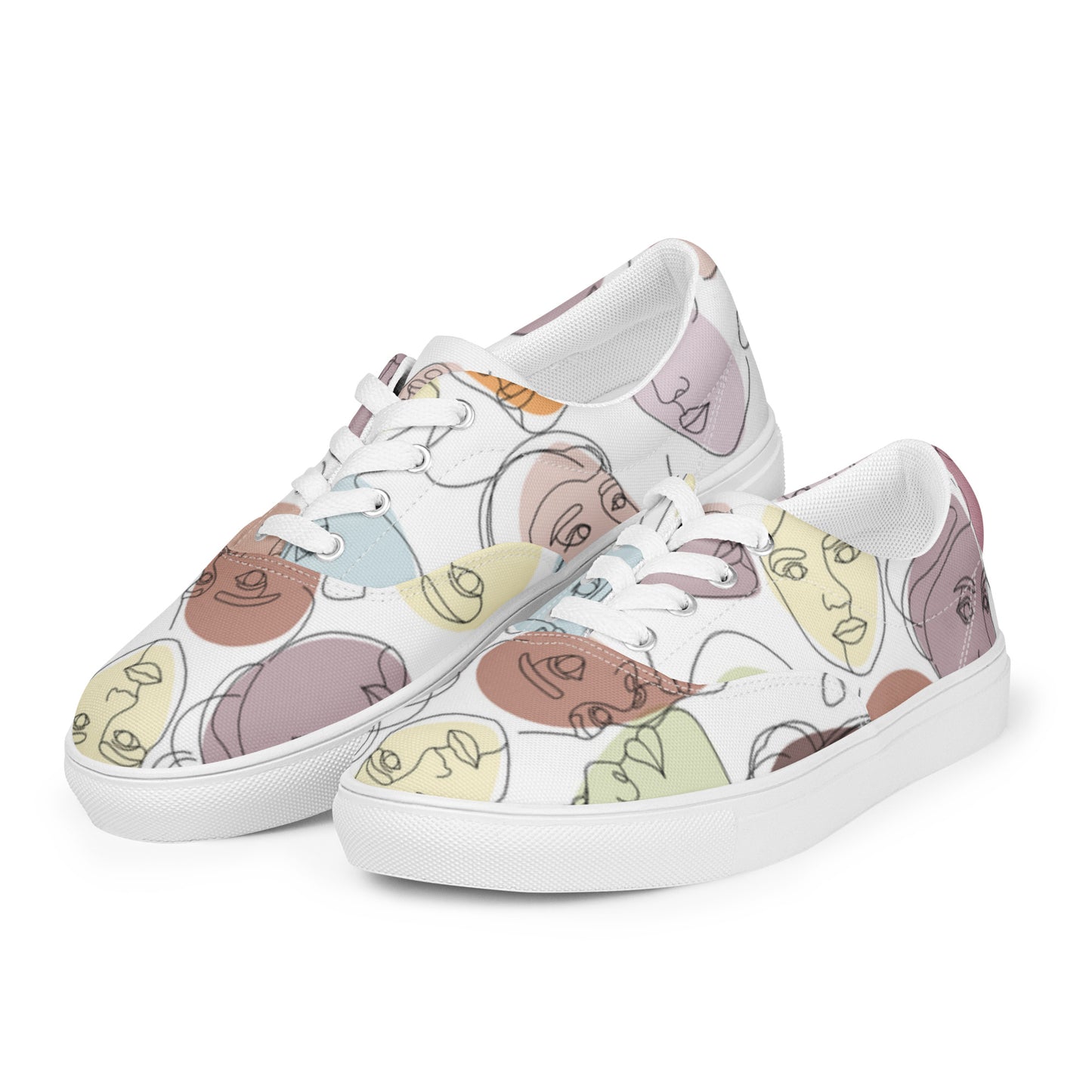 Women’s lace-up canvas shoes